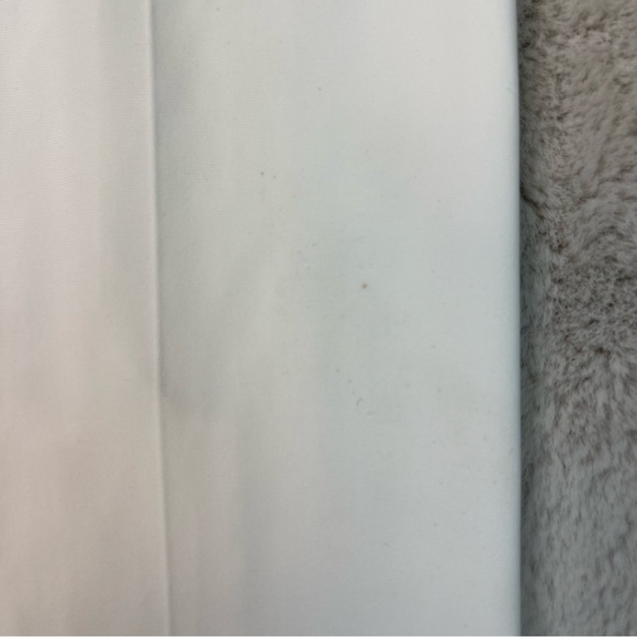 Joseph Ribkoff White Crop Pants Size 4 Stretch Slit Elegant Minimalist Capri - Picture 9 of 9